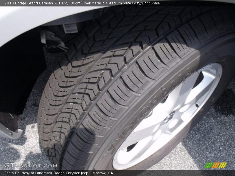 Bright Silver Metallic / Medium Slate Gray/Light Shale 2010 Dodge Grand Caravan SE Hero