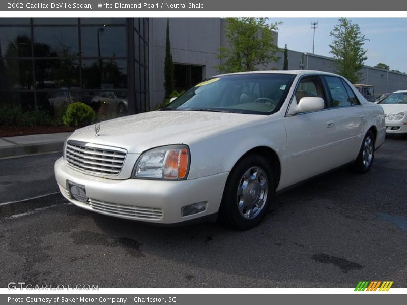 White Diamond Pearl / Neutral Shale 2002 Cadillac DeVille Sedan