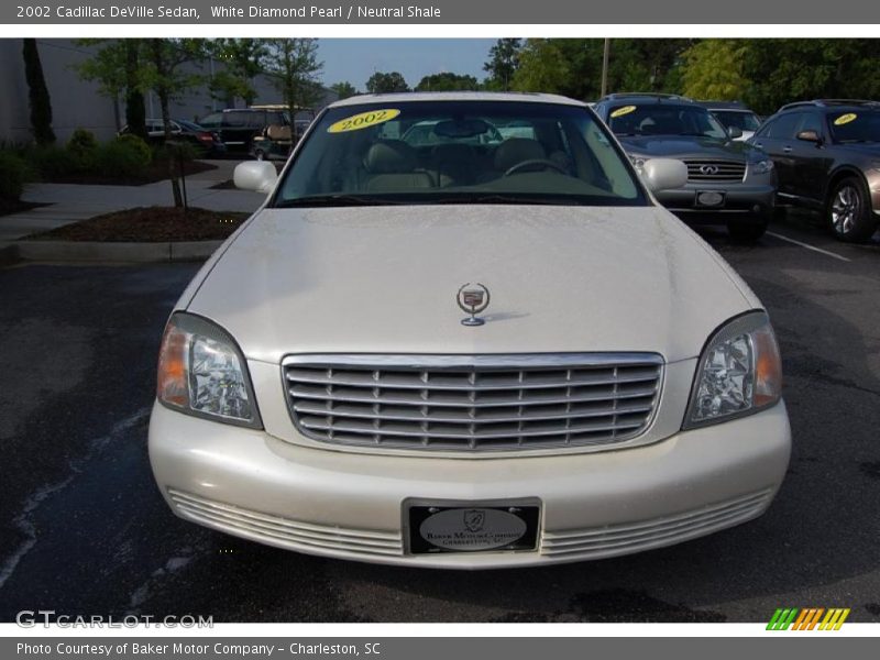 White Diamond Pearl / Neutral Shale 2002 Cadillac DeVille Sedan