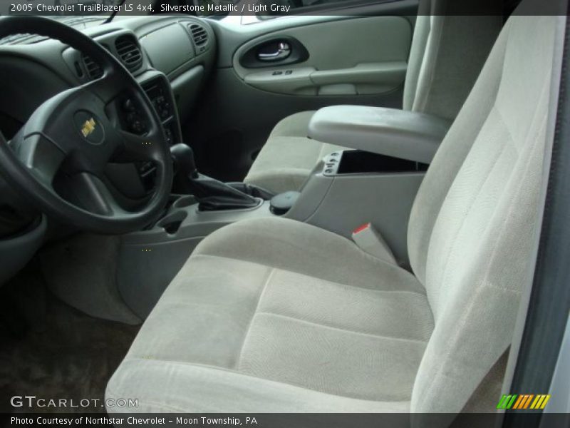Silverstone Metallic / Light Gray 2005 Chevrolet TrailBlazer LS 4x4
