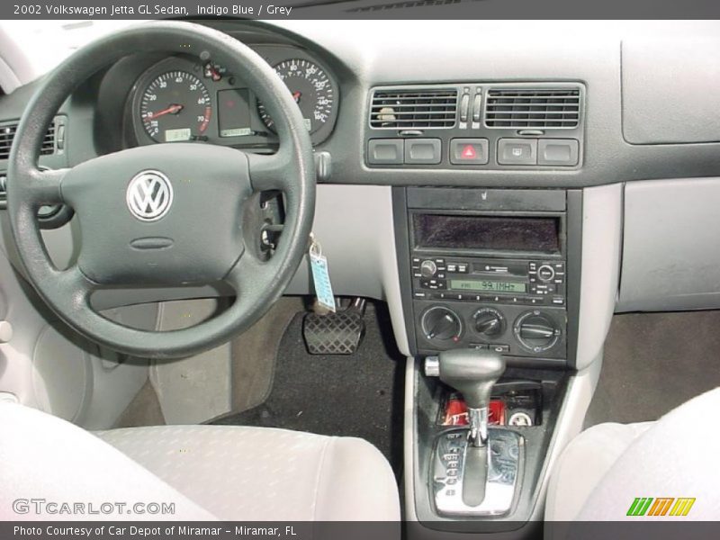 Indigo Blue / Grey 2002 Volkswagen Jetta GL Sedan