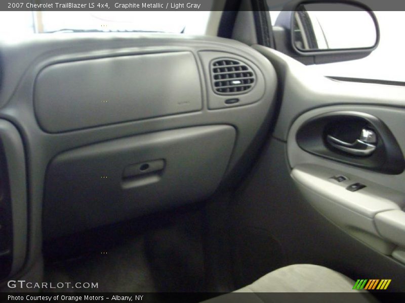 Graphite Metallic / Light Gray 2007 Chevrolet TrailBlazer LS 4x4