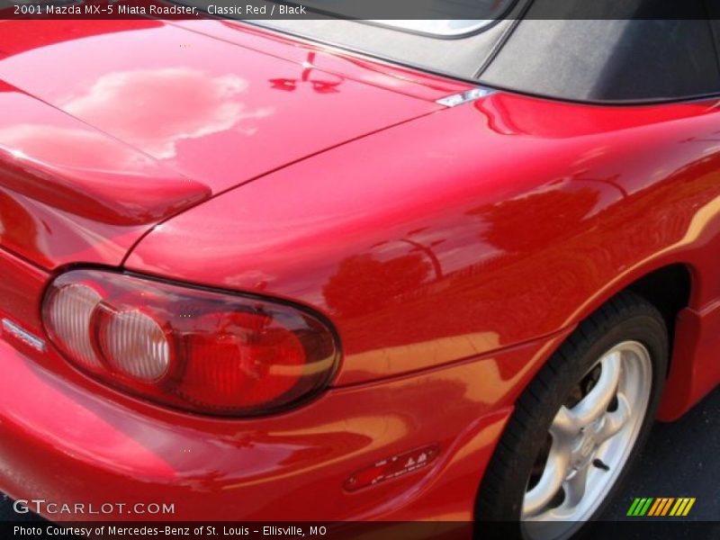 Classic Red / Black 2001 Mazda MX-5 Miata Roadster