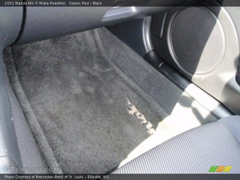 Classic Red / Black 2001 Mazda MX-5 Miata Roadster