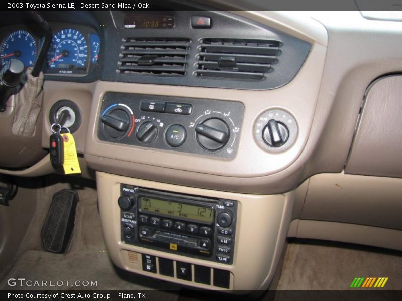 Desert Sand Mica / Oak 2003 Toyota Sienna LE