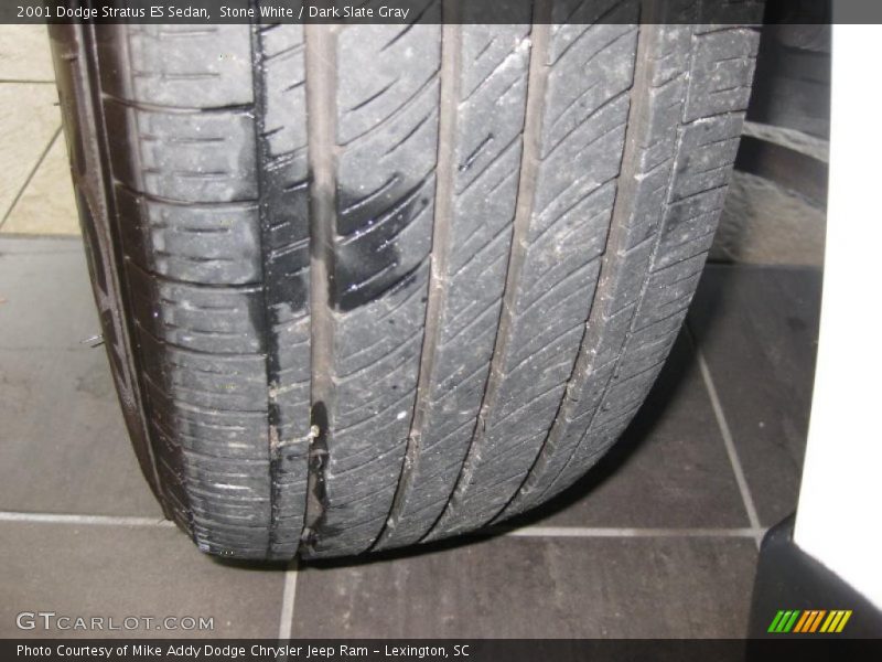 Stone White / Dark Slate Gray 2001 Dodge Stratus ES Sedan