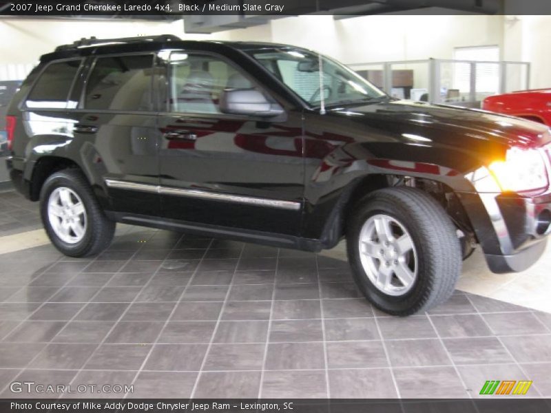 Black / Medium Slate Gray 2007 Jeep Grand Cherokee Laredo 4x4