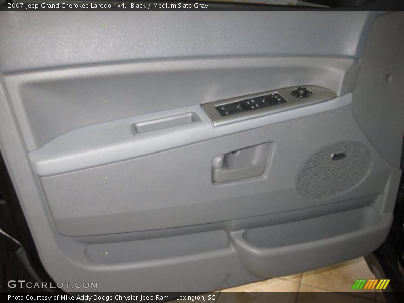 Black / Medium Slate Gray 2007 Jeep Grand Cherokee Laredo 4x4