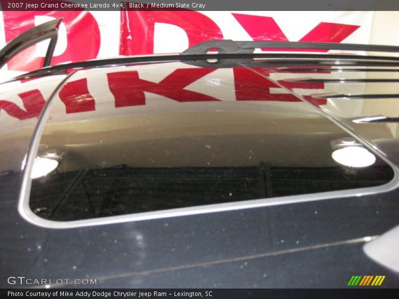 Black / Medium Slate Gray 2007 Jeep Grand Cherokee Laredo 4x4