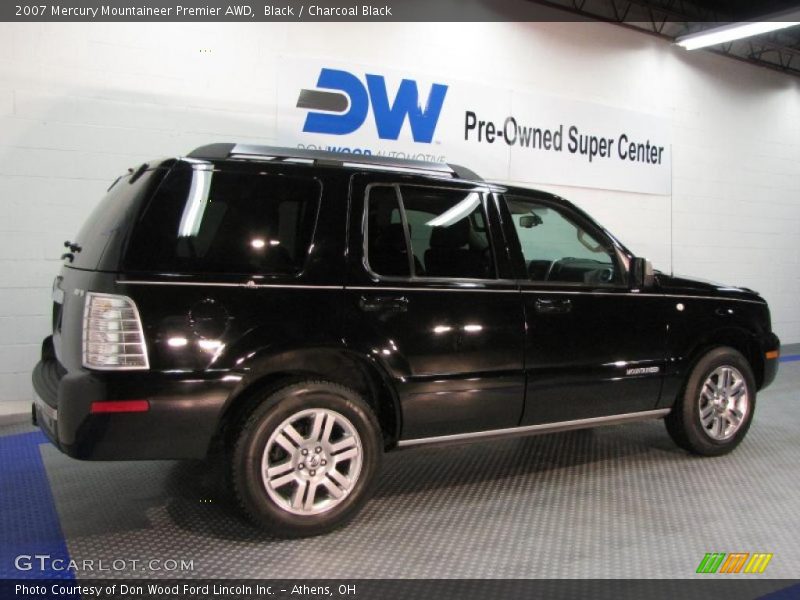 Black / Charcoal Black 2007 Mercury Mountaineer Premier AWD