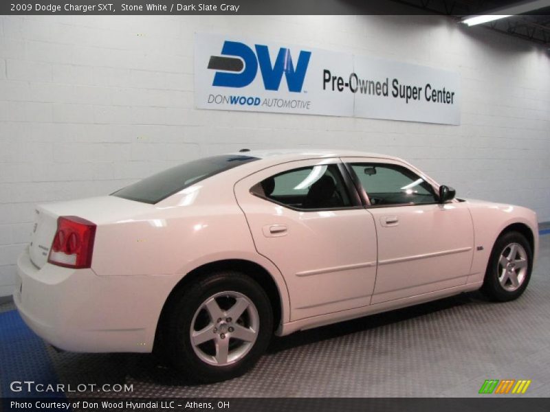 Stone White / Dark Slate Gray 2009 Dodge Charger SXT