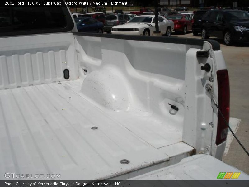 Oxford White / Medium Parchment 2002 Ford F150 XLT SuperCab