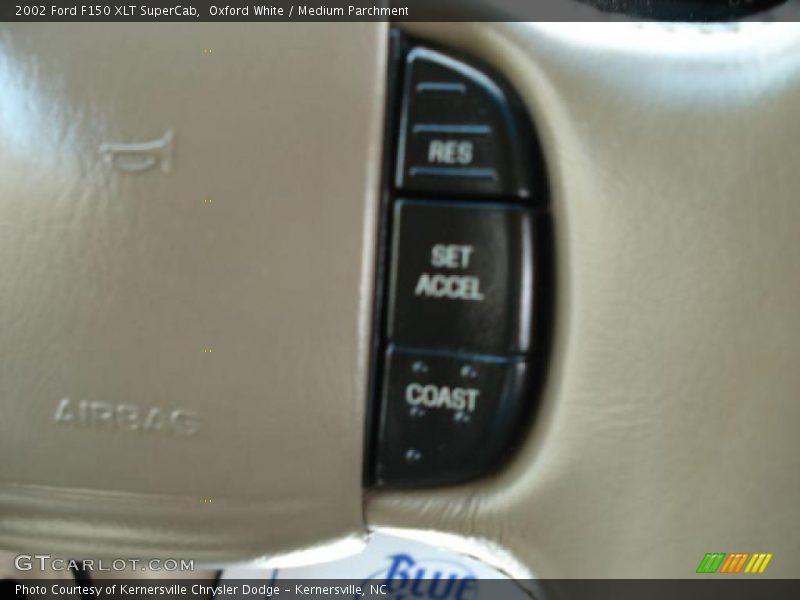 Oxford White / Medium Parchment 2002 Ford F150 XLT SuperCab