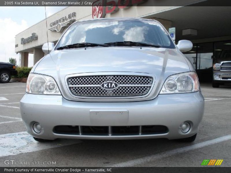 Diamond Silver Metallic / Gray 2005 Kia Sedona LX