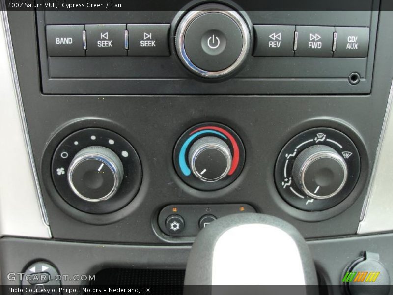 Cypress Green / Tan 2007 Saturn VUE
