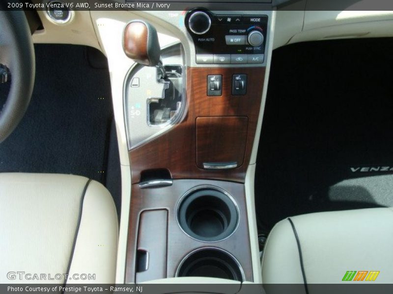 Sunset Bronze Mica / Ivory 2009 Toyota Venza V6 AWD