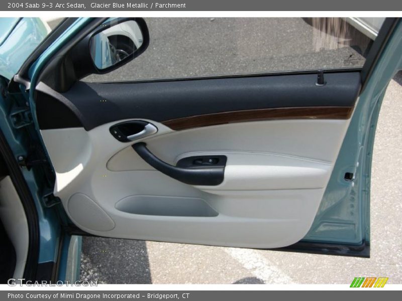 Glacier Blue Metallic / Parchment 2004 Saab 9-3 Arc Sedan