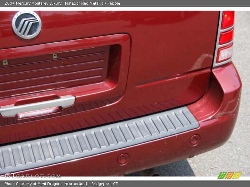 Matador Red Metallic / Pebble 2004 Mercury Monterey Luxury