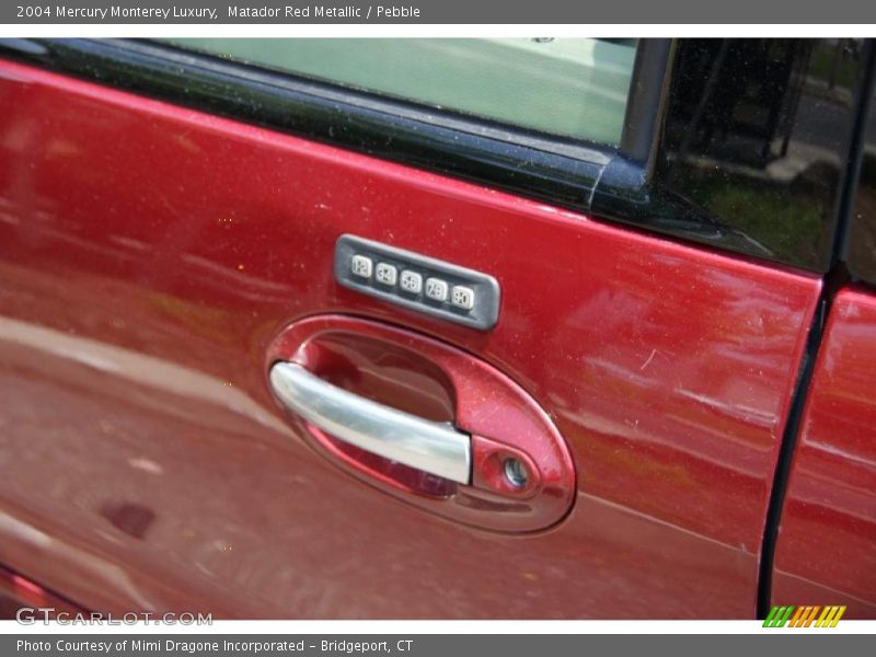 Matador Red Metallic / Pebble 2004 Mercury Monterey Luxury