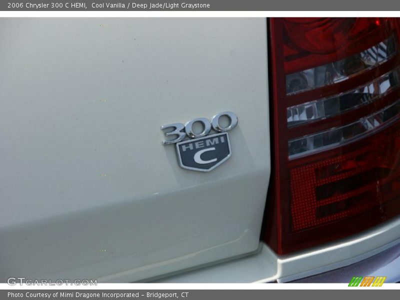 Cool Vanilla / Deep Jade/Light Graystone 2006 Chrysler 300 C HEMI