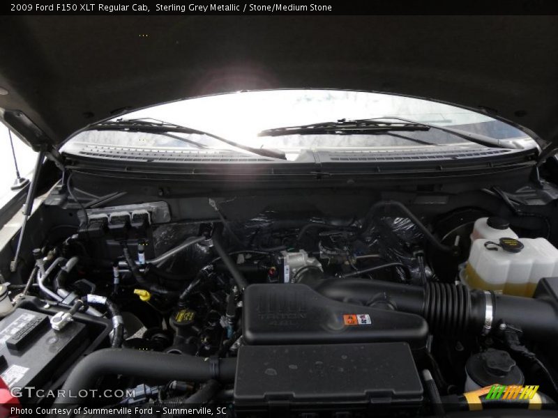 Sterling Grey Metallic / Stone/Medium Stone 2009 Ford F150 XLT Regular Cab