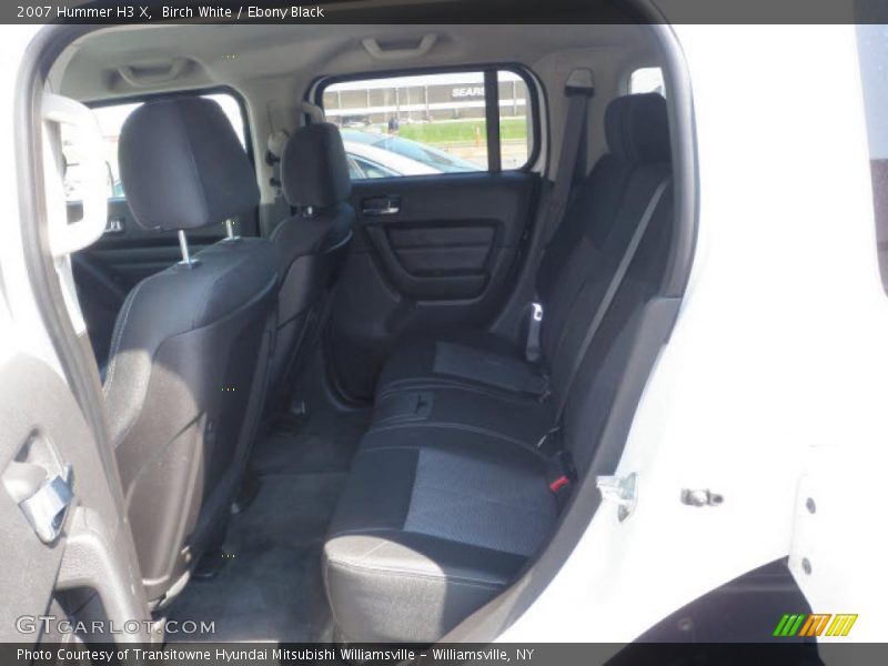 Birch White / Ebony Black 2007 Hummer H3 X