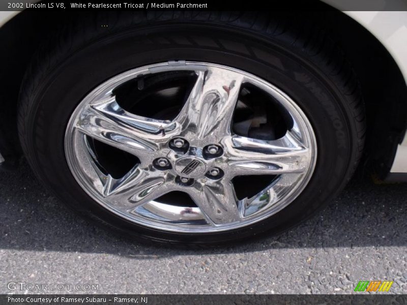 White Pearlescent Tricoat / Medium Parchment 2002 Lincoln LS V8
