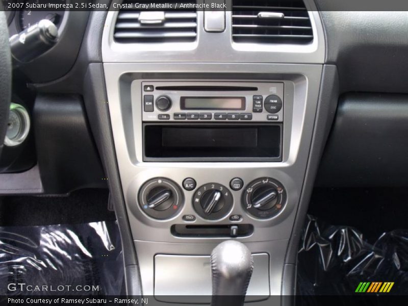 Crystal Gray Metallic / Anthracite Black 2007 Subaru Impreza 2.5i Sedan