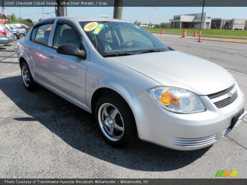 Ultra Silver Metallic / Gray 2005 Chevrolet Cobalt Sedan