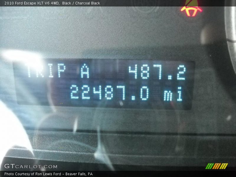 Black / Charcoal Black 2010 Ford Escape XLT V6 4WD
