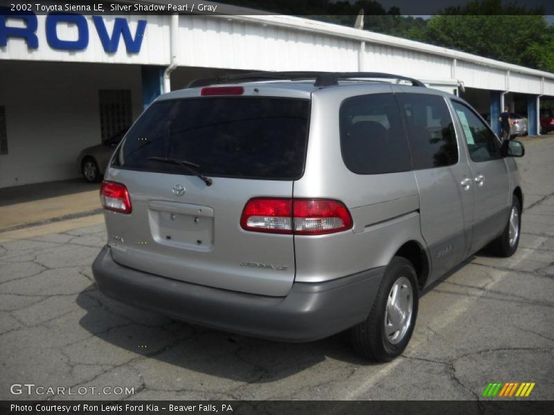 Silver Shadow Pearl / Gray 2002 Toyota Sienna LE