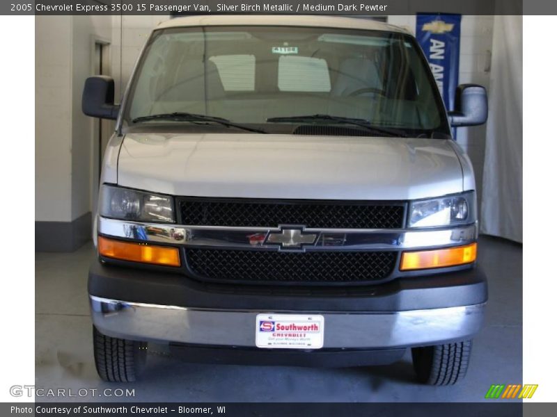 Silver Birch Metallic / Medium Dark Pewter 2005 Chevrolet Express 3500 15 Passenger Van