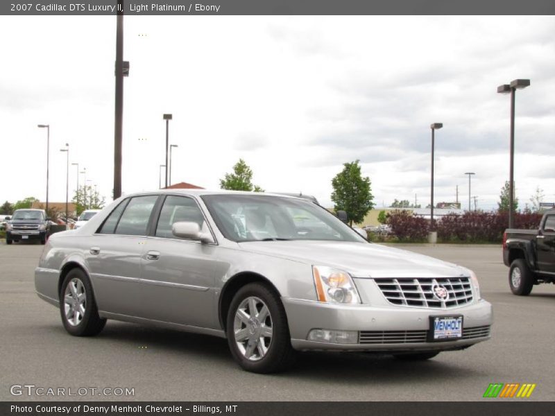 Light Platinum / Ebony 2007 Cadillac DTS Luxury II