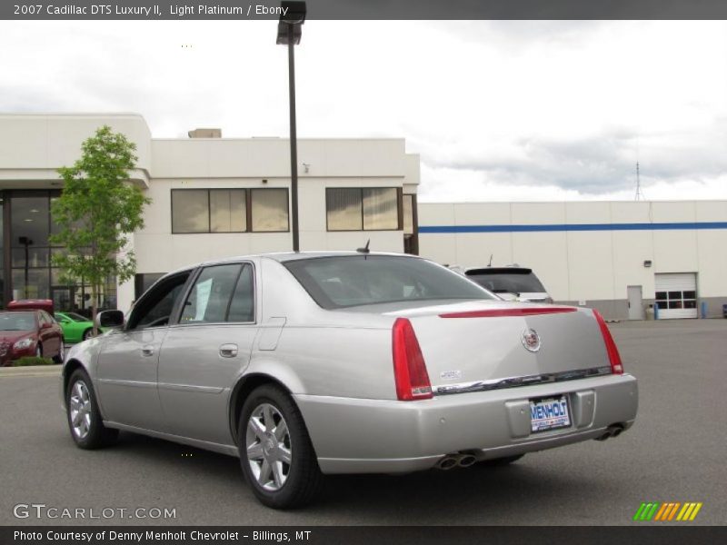Light Platinum / Ebony 2007 Cadillac DTS Luxury II