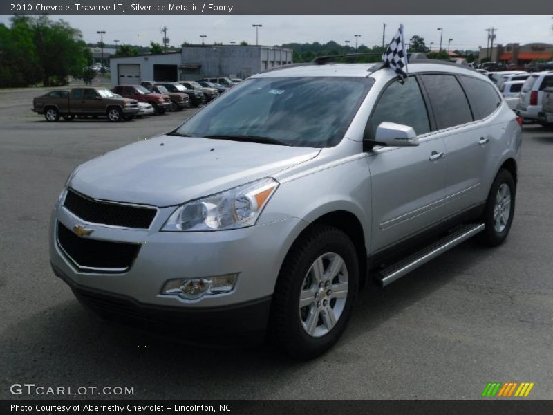 Silver Ice Metallic / Ebony 2010 Chevrolet Traverse LT