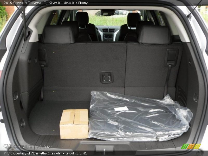 Silver Ice Metallic / Ebony 2010 Chevrolet Traverse LT