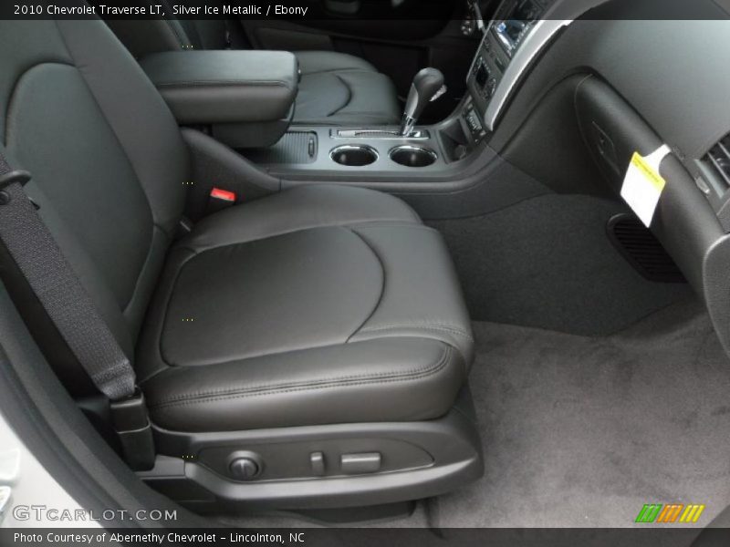 Silver Ice Metallic / Ebony 2010 Chevrolet Traverse LT