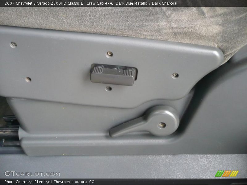 Dark Blue Metallic / Dark Charcoal 2007 Chevrolet Silverado 2500HD Classic LT Crew Cab 4x4