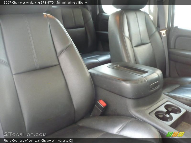 Summit White / Ebony 2007 Chevrolet Avalanche Z71 4WD