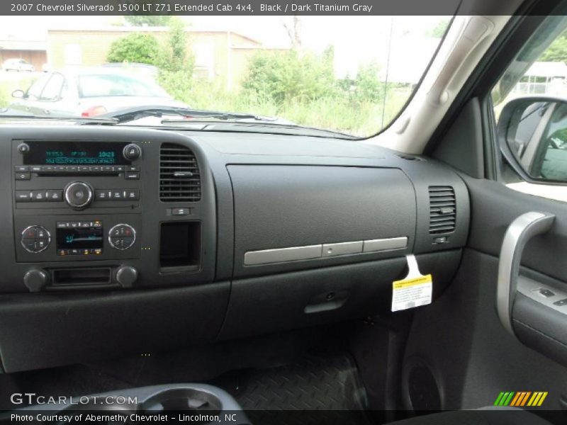 Black / Dark Titanium Gray 2007 Chevrolet Silverado 1500 LT Z71 Extended Cab 4x4