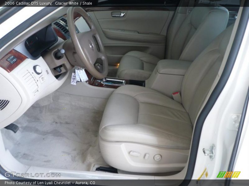 Glacier White / Shale 2006 Cadillac DTS Luxury