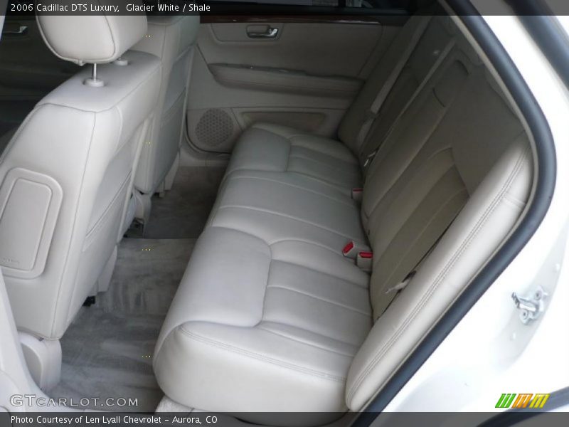 Glacier White / Shale 2006 Cadillac DTS Luxury