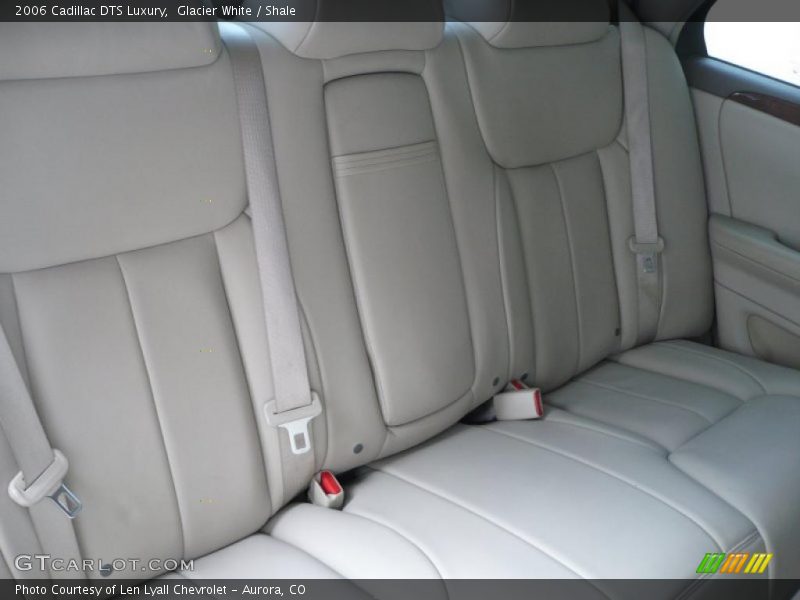 Glacier White / Shale 2006 Cadillac DTS Luxury
