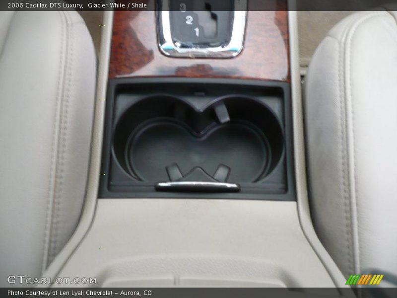 Glacier White / Shale 2006 Cadillac DTS Luxury