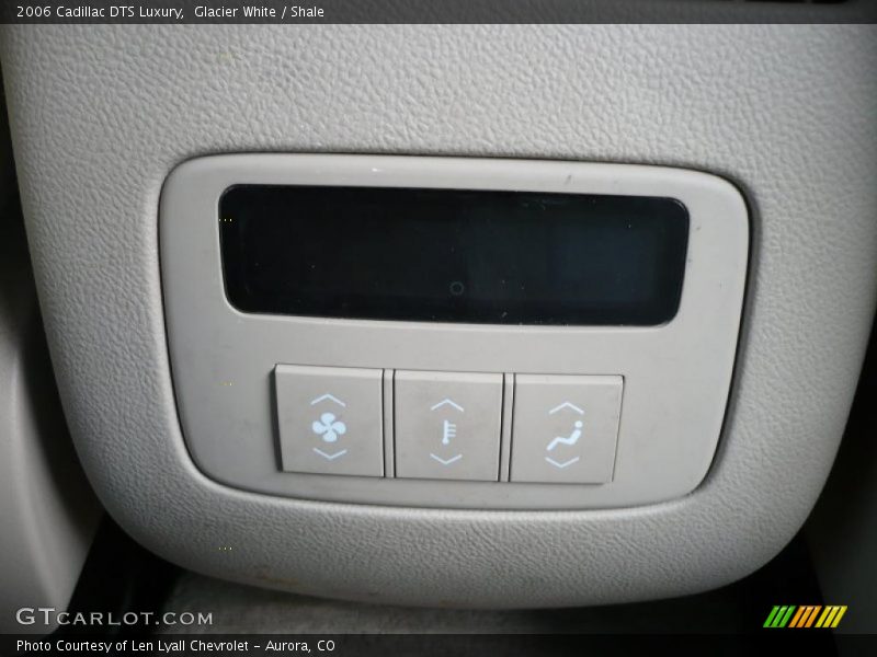 Glacier White / Shale 2006 Cadillac DTS Luxury