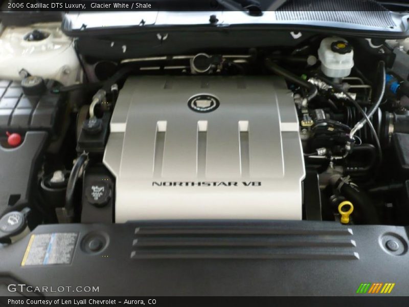 Glacier White / Shale 2006 Cadillac DTS Luxury