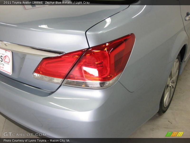 Zephyr Blue Metallic / Light Gray 2011 Toyota Avalon Limited