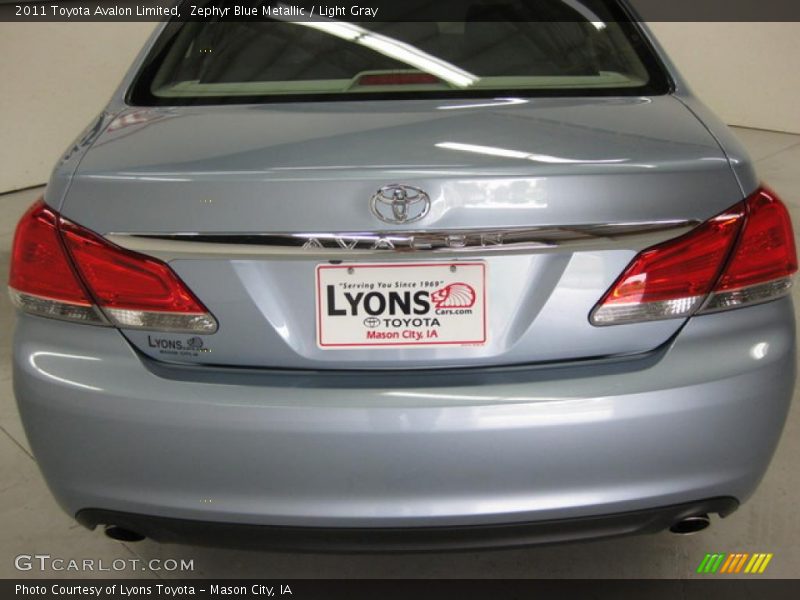 Zephyr Blue Metallic / Light Gray 2011 Toyota Avalon Limited