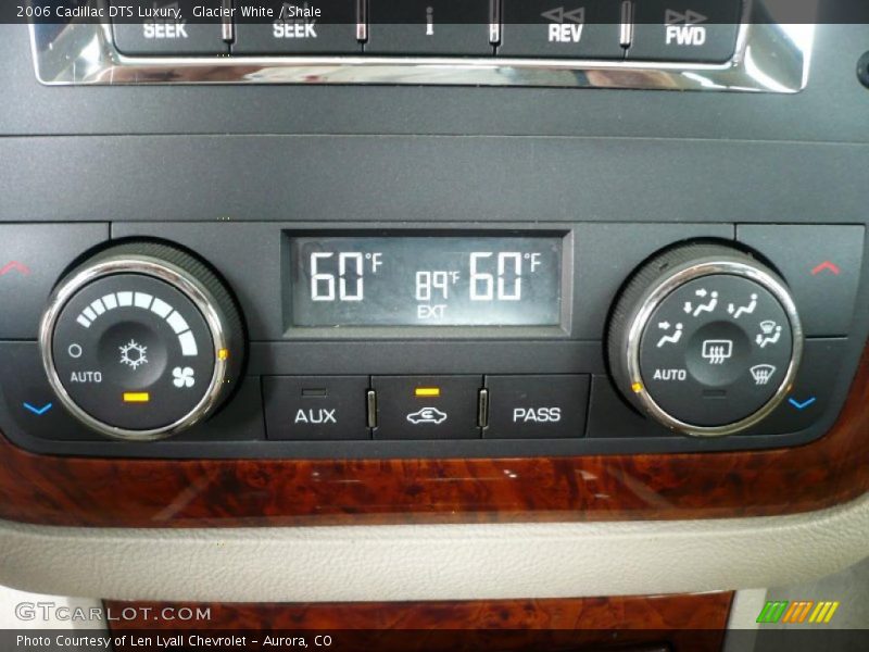 Glacier White / Shale 2006 Cadillac DTS Luxury