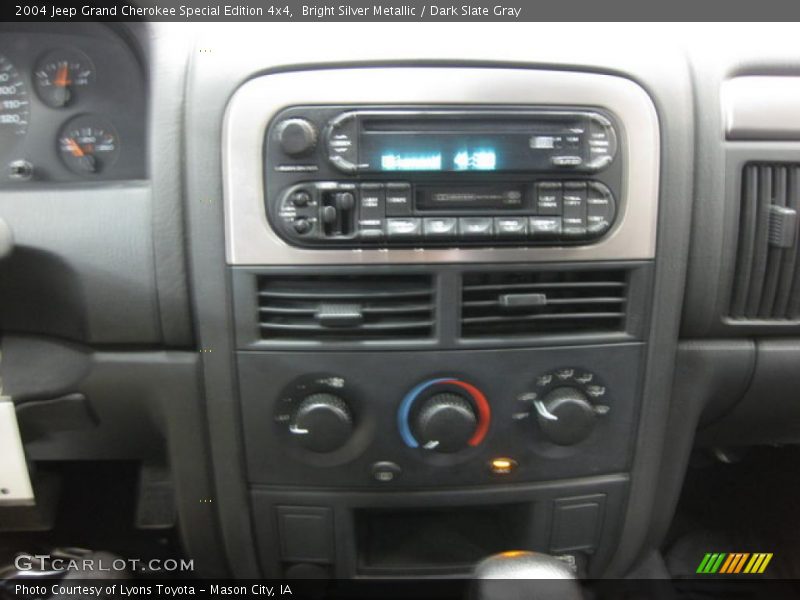 Bright Silver Metallic / Dark Slate Gray 2004 Jeep Grand Cherokee Special Edition 4x4